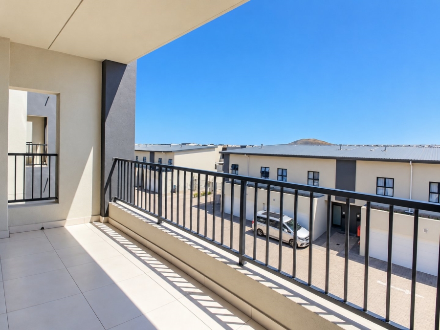 To Let 3 Bedroom Property for Rent in Sandown Western Cape